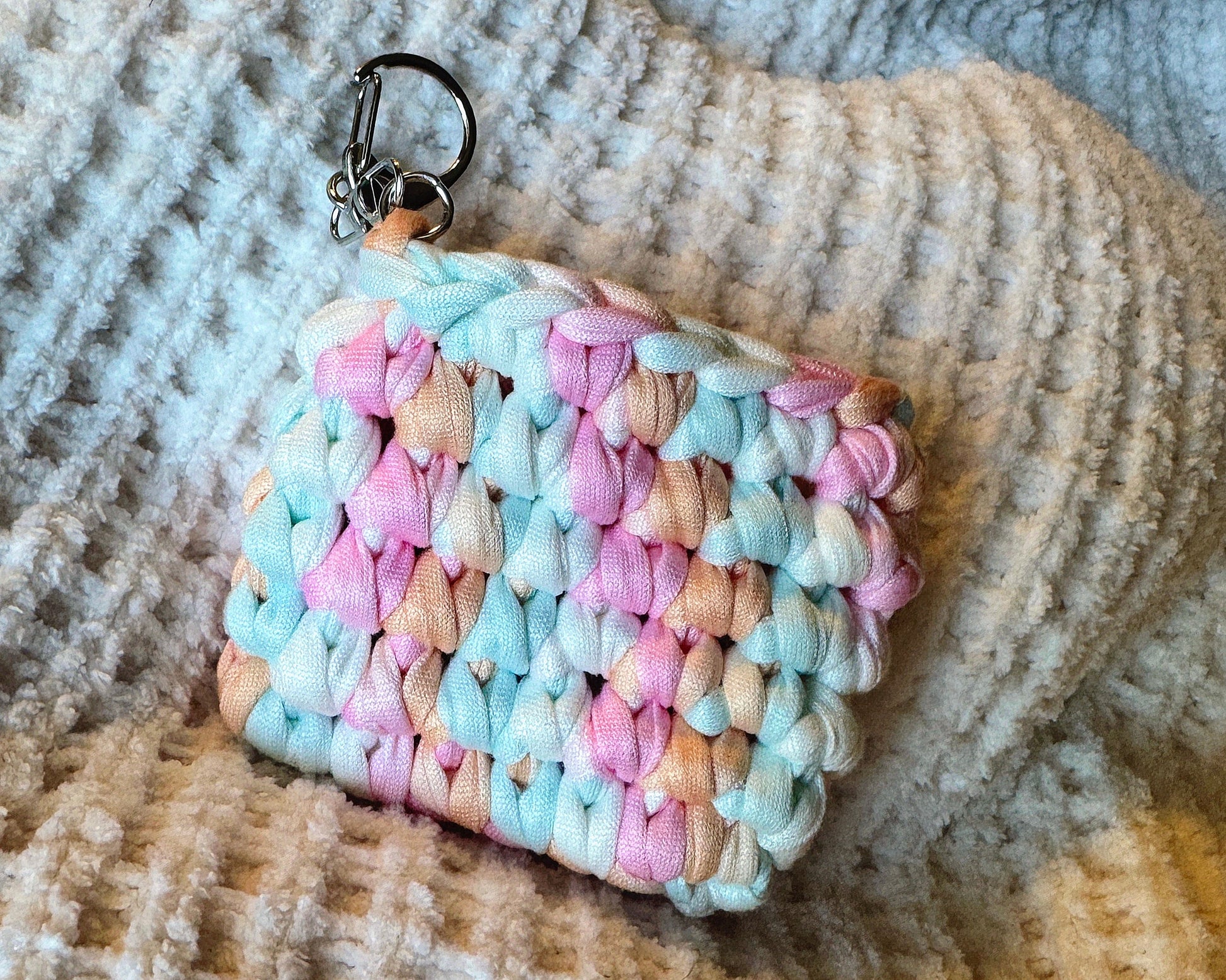 Day Dreams - Earbud Case katnaps and crafts