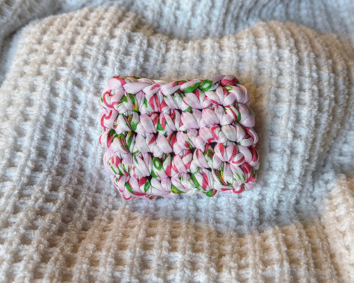 Day Dreams - Earbud Case katnaps and crafts